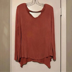 NWT Entro long sleeve vneck top blush size M
